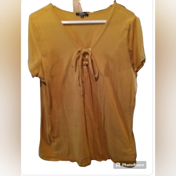 Ambiance Gold Lace up T shirt size 3XL NWOT - Picture 1 of 2